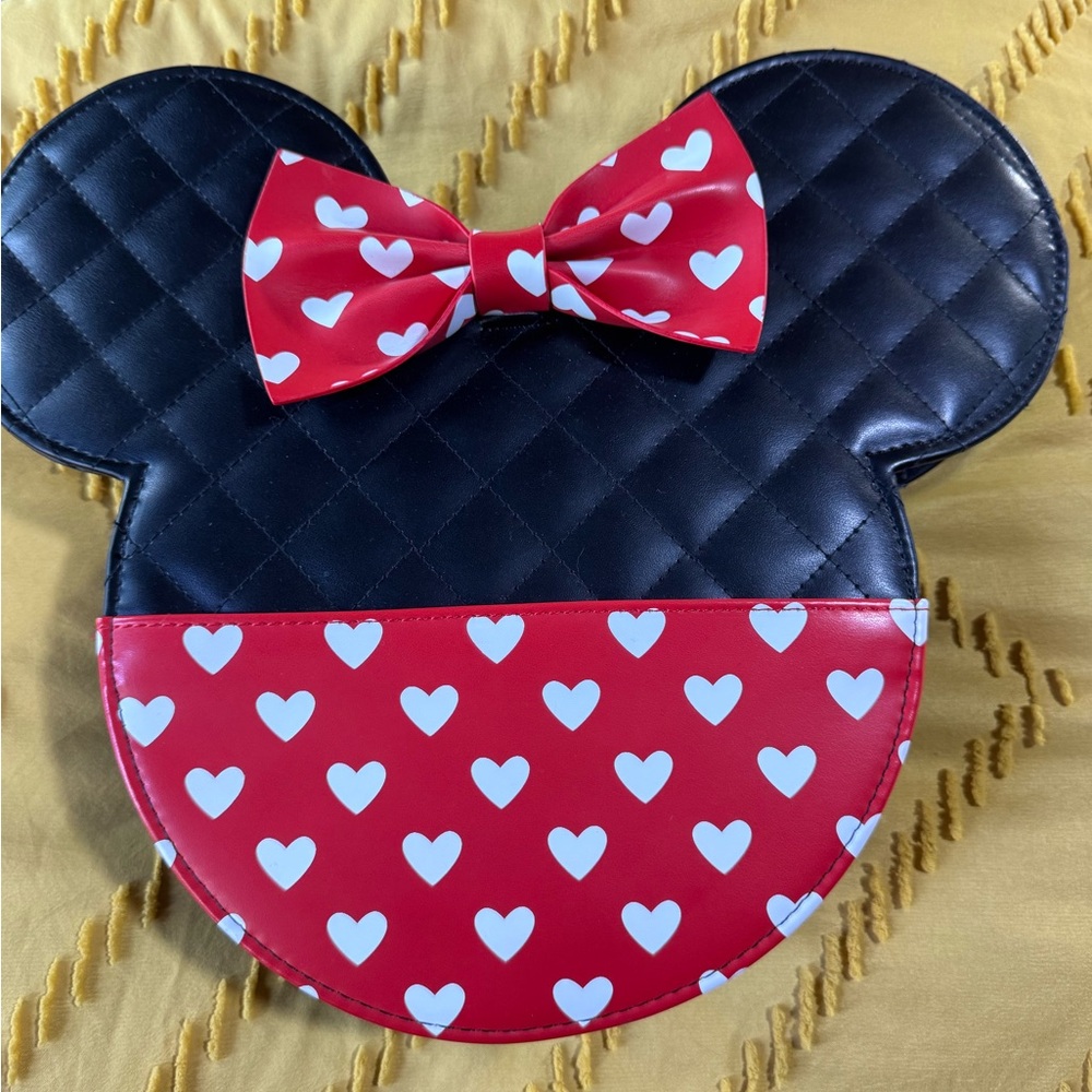 Loungefly Minnie Mouse Black and Red Heart bag